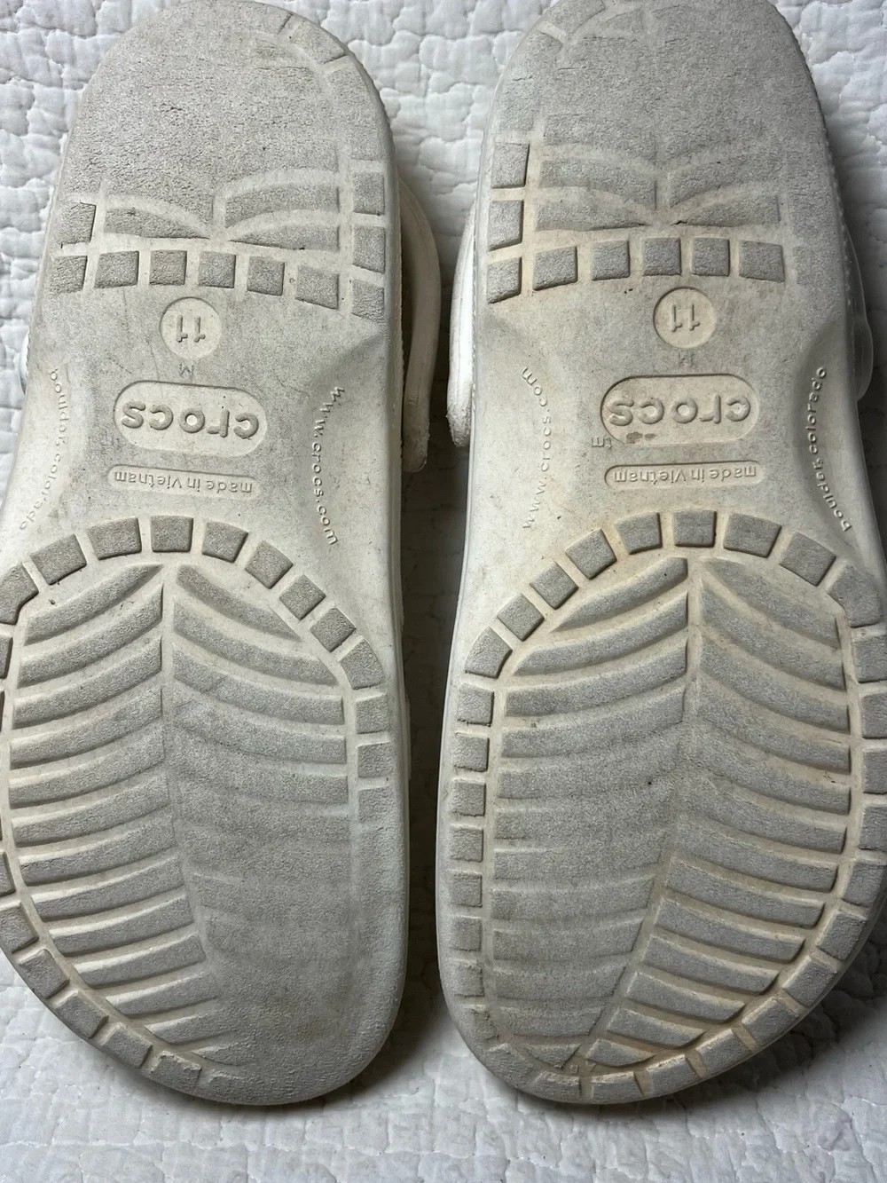 CROCS Classic White Slip-On Clogs for Men